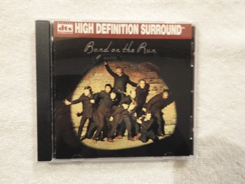 Paul mccartney wings band - mccartney, on